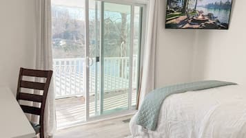 3 多间卧室、办公桌、熨斗/熨衣板、旅行婴儿床