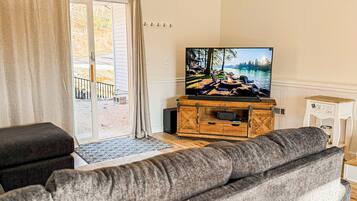 Smart TV, fireplace, video games