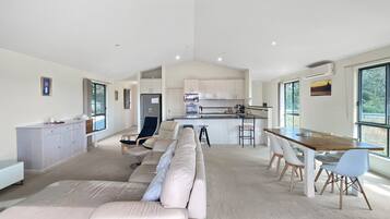 Apartment | Living room