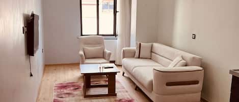 Leilighet – classic | Bad | Dusj, håndklær, såpe og sjampo