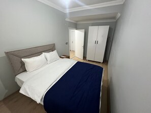 手提電腦工作空間、熨斗/熨衫板