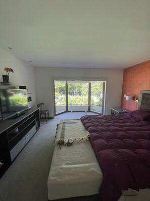 Accès Internet, draps fournis