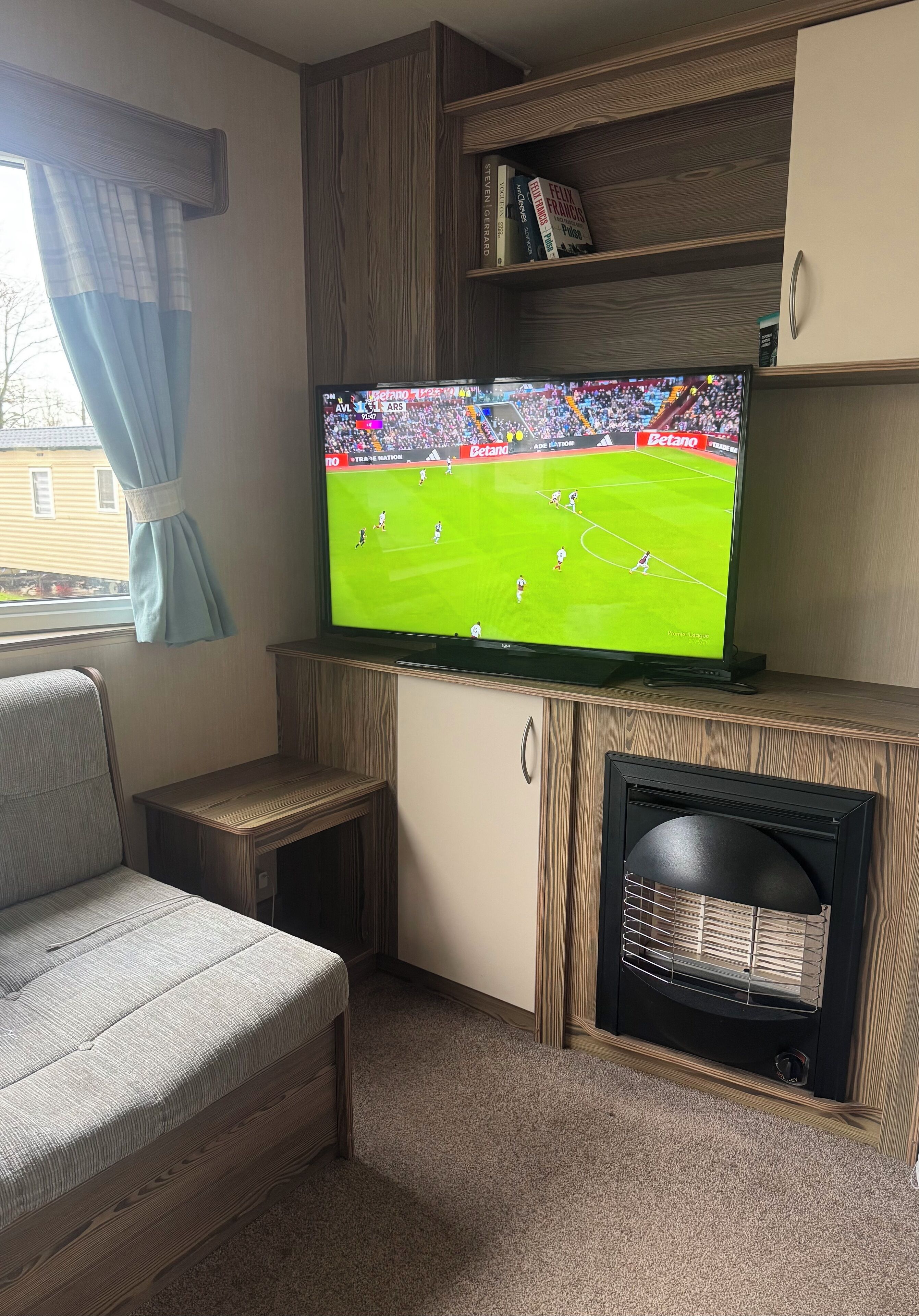 Mobile Home, 3 Bedrooms, Smoking, Patio | Room amenity