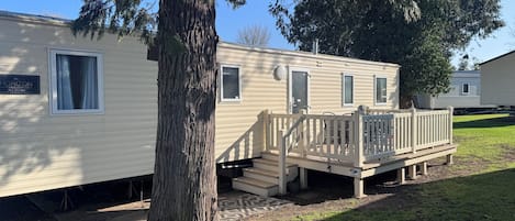 Mobile Home, 3 Bedrooms, Smoking, Patio | Exterior