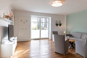 TV - Vacation apartment 07 - Ulrich (Norden)