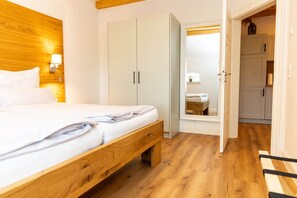 1 bedroom, free WiFi, bed sheets - Radbod | Charming Apartment in the Beischeune | North Sea (Norden)