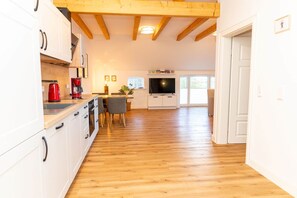 Fridge, microwave, oven, stovetop - Vacation apartment 12 - Radbod (Norden)