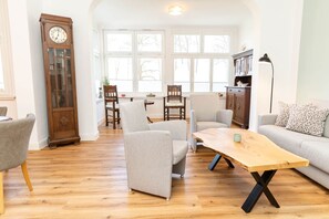 TV - Vacation apartment 04 - Juliane (Norden)