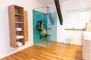 Shower, hair dryer, towels - Vacation apartment 10 - Keno (Norden)