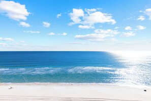 On the beach - Book Now& Save! Crystal Shores West 502 New Rental 2br2ba GulfFront 5th flr (Gulf Shores)