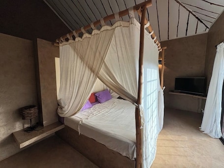 Tabla de planchar con plancha y wifi gratis . Villa Terre et Océan