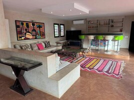 华丽别墅, 海滩景观 | 起居区