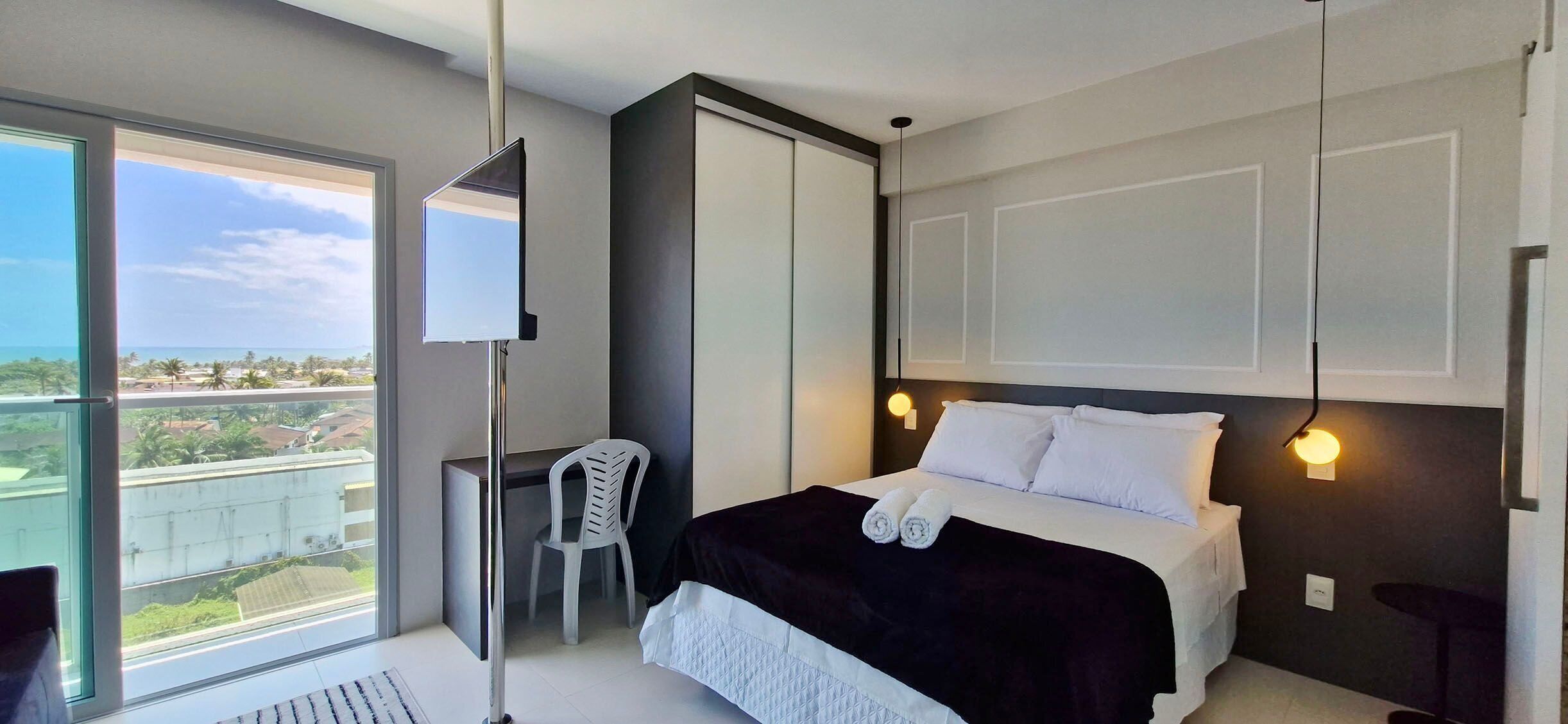 Basic Apartment | Free WiFi, bed sheets