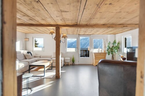 Maison Historique de Charme à Mollens, 8 pers