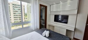 Apartamento básico | Wi-Fi de cortesia, roupa de cama