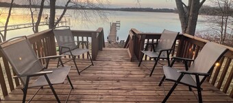 Clean and Cozy Lakefront cabin on Ida Lake