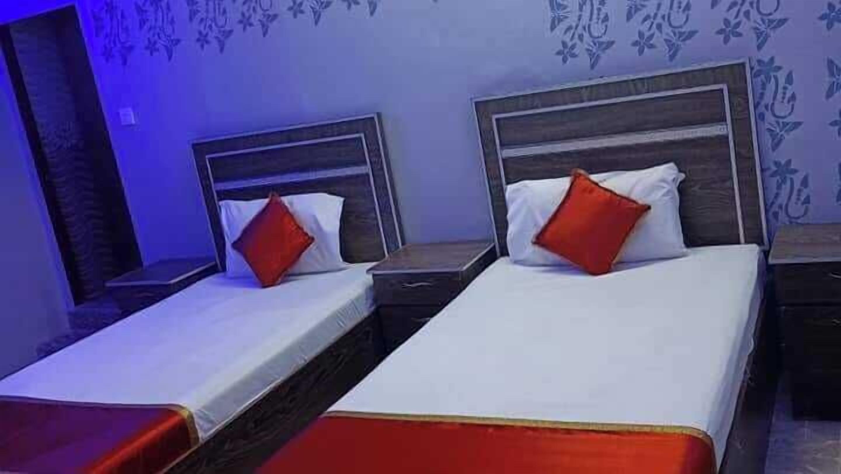 Chambres insonorisées, fer et planche à repasser, Wi-Fi gratuit