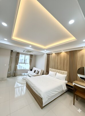 Blackout curtains, free WiFi - Sunrise High Floor Pool Ben Thanh Gym (Tan Hung)