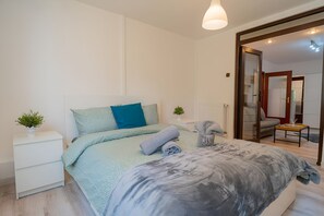 1 Schlafzimmer, Schreibtisch, Bügeleisen/Bügelbrett, kostenloses WLAN
