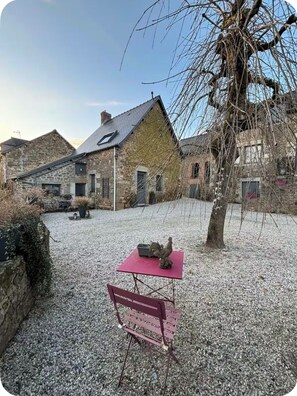 Terrace/patio - Cosy country house (Pré-en-Pail-Saint-Samson)