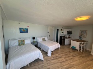 Unclassified image, 5 of 6, button