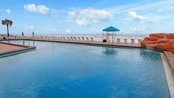 Outdoor pool, a heated pool