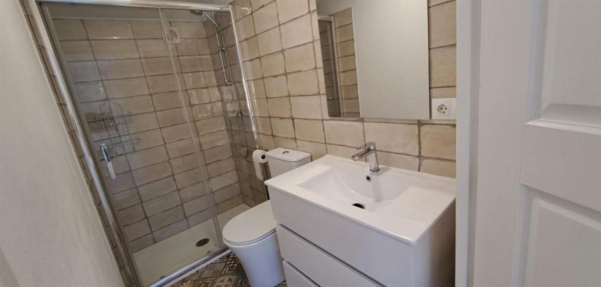 Towels, soap, toilet paper