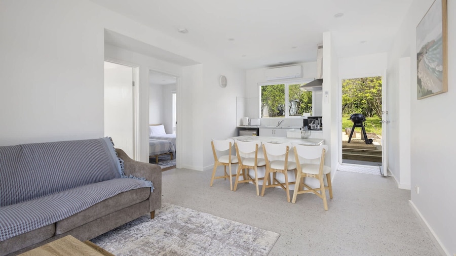 Peaceful 2-bed Apartment in Coastal Mccrae