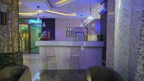 Bar (on property) - Deluxe Indulgence Hotel and Suites  (Abuja)