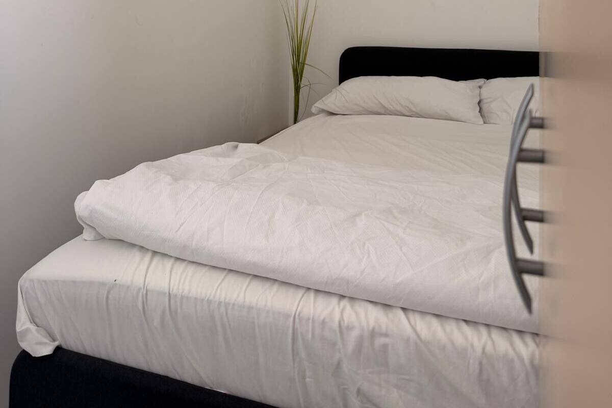 Kamar Double Basic, 1 Tempat Tidur Double | Seprai katun Mesir dan seprai premium