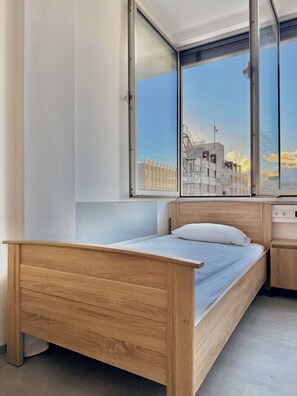 Desk - Haus an der Brücke (Munich)