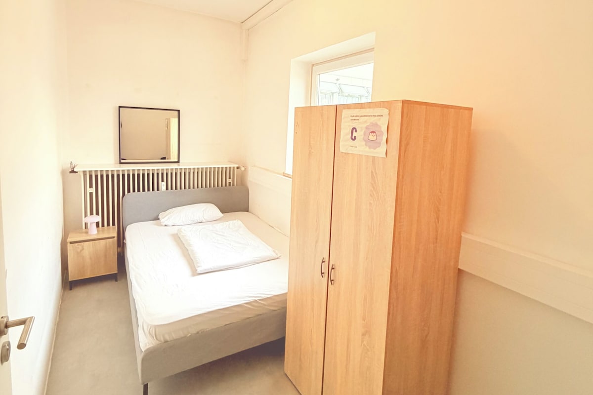 Basic Double Room, 1 Double Bed
