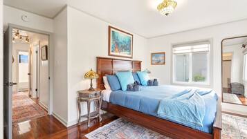 3 soverom, strykejern/-brett, wi-fi og sengetøy