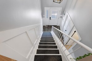 Interior - Beautifully Updated Diamond Beach Townhouse (Wildwood)
