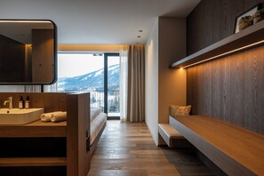 Fer et planche à repasser, Wi-Fi gratuit, draps fournis