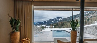 Chalet Crystal by My Villa Collection