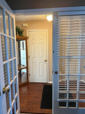 Interior - Charming 3-bedroom house with AC in fantastic Indianapolis (Indianapolis)