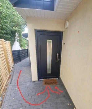 تفاصيل الفندق من الخارج