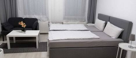 Fer et planche à repasser, Wi-Fi, draps fournis