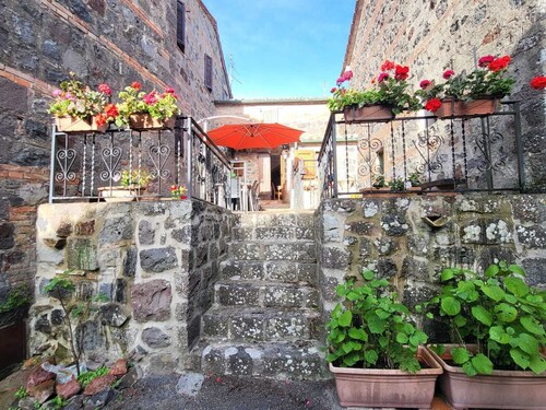 La Casa del Viandante – Holiday Apartment in Radicofani, Val d’Orcia