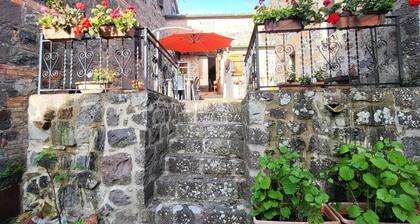 La Casa del Viandante – Holiday Apartment in Radicofani, Val d’Orcia