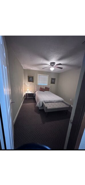 Bügeleisen/Bügelbrett, WLAN, Bettwäsche