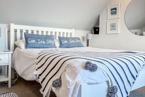 2 bedrooms, WiFi, bed sheets - Cosy Ginn Cottage Near Island Street Salcombe (Salcombe)