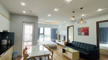 Apartment, Bergblick | Wohnbereich