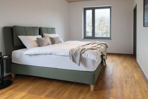 2 bedrooms, desk, iron/ironing board, free WiFi - The Adress Zurich- Your stylish temporary home (Wettingen)