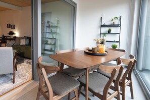 Dining - The Adress Zurich- Your stylish temporary home (Wettingen)