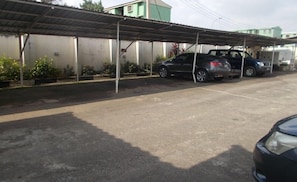 Free self parking, free valet parking - Pine Crest Hotel and Suites  (Abuja)