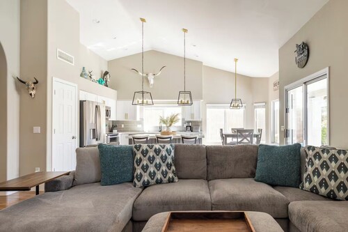 Cave Creek Gem - Heated Pool