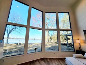 Interior - Lake Gervais Retreat: Castle House - Dock and Sauna (Saint Paul)