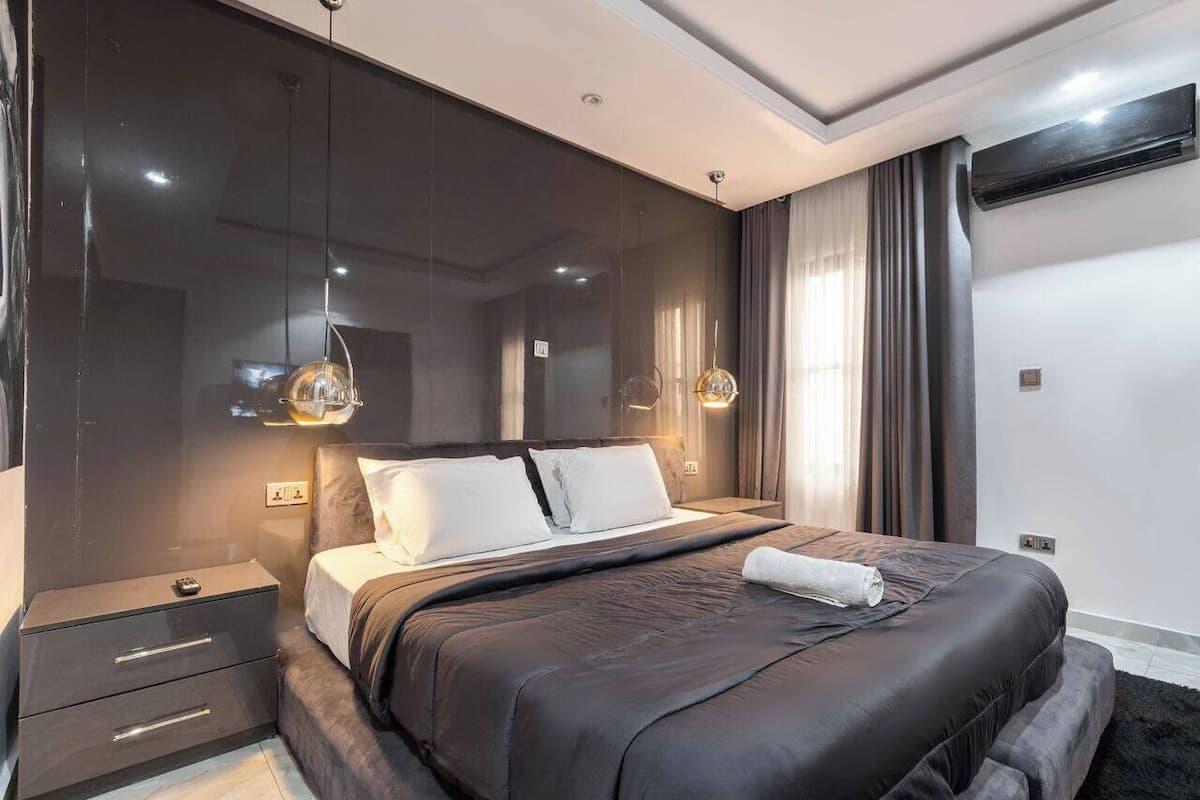 Phòng Economy, ban công, quang cảnh thành phố | Bàn, khu vực làm việc phù hợp cho laptop, màn/rèm cản sáng